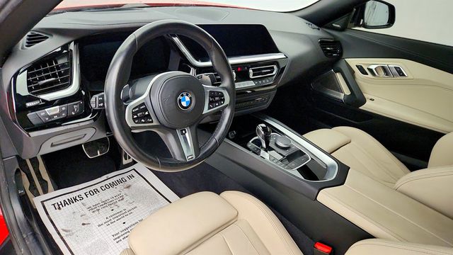 2022 BMW Z4 sDriveM40i Roadster with Premium Package, Vernasca Leather & ACC - 22974366 - 11