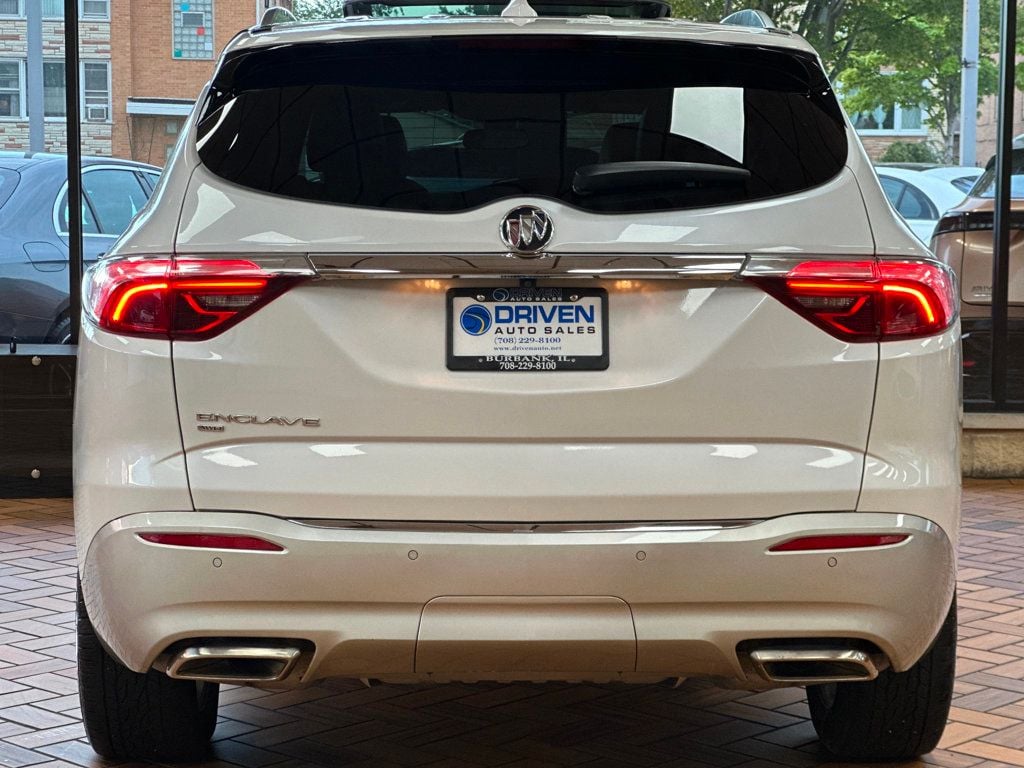 2022 Buick Enclave Essence photo 18