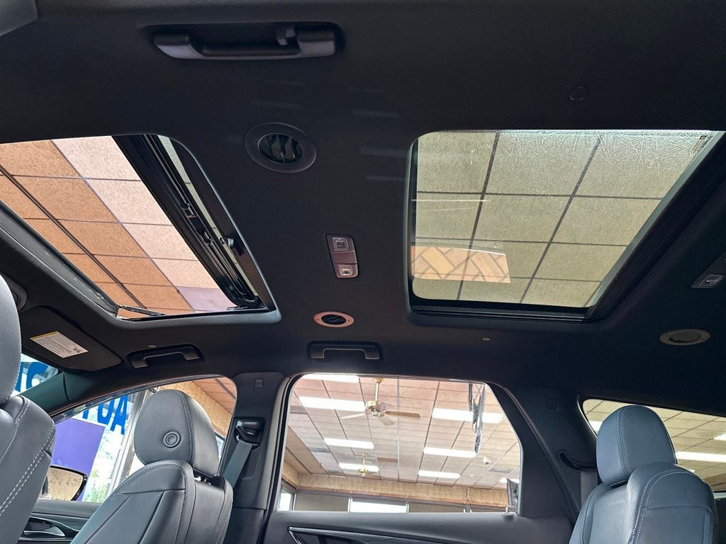 2022 Buick Enclave Essence photo 30