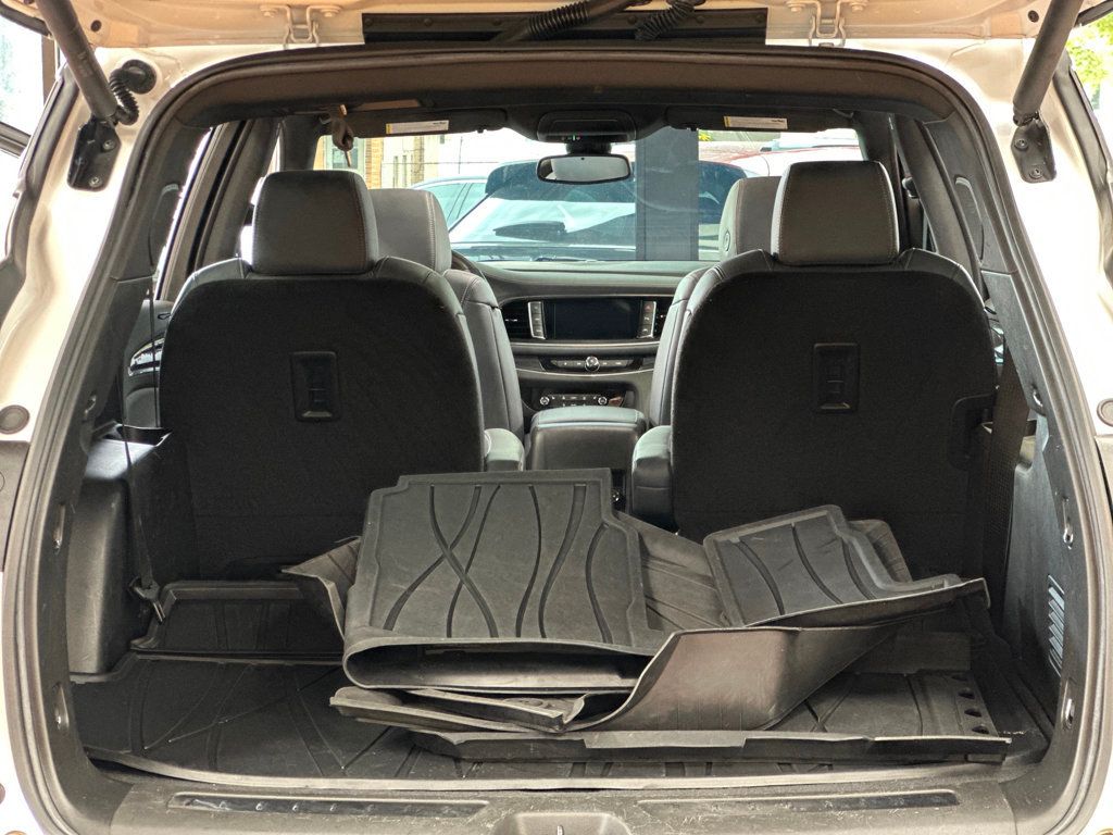 2022 Buick Enclave Essence photo 38