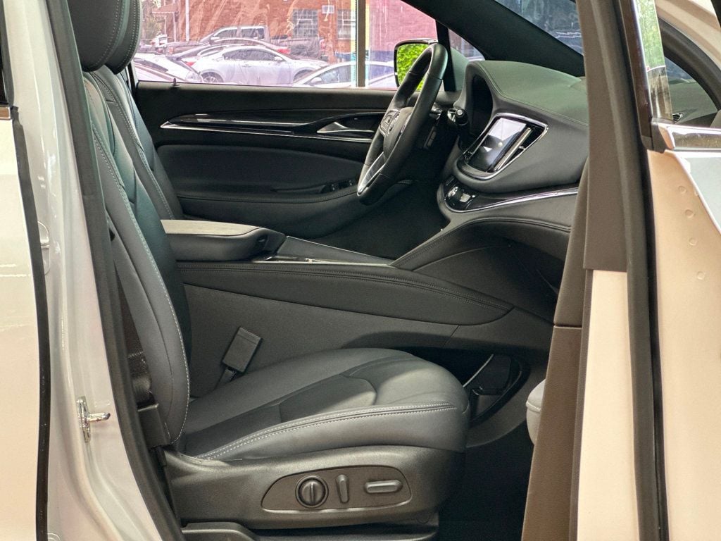 2022 Buick Enclave Essence photo 45