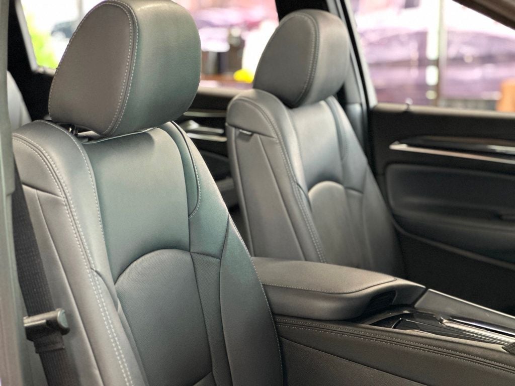2022 Buick Enclave Essence photo 46