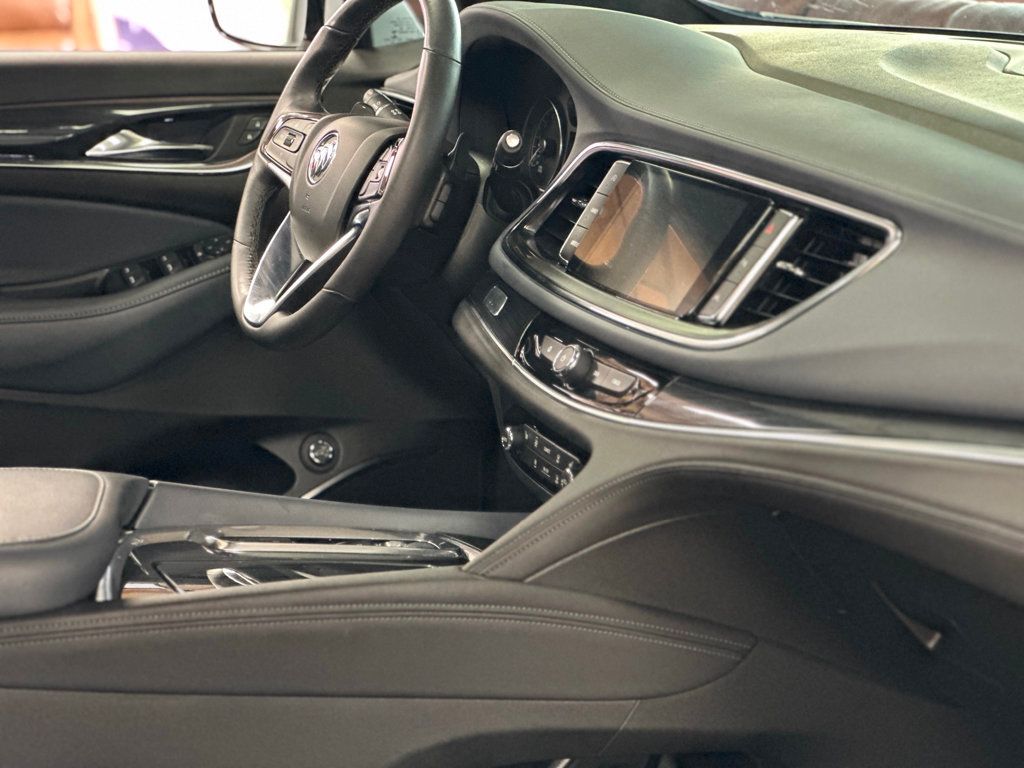 2022 Buick Enclave Essence photo 47
