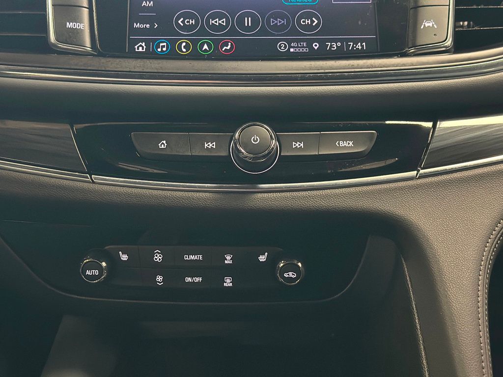2022 Buick Enclave Essence photo 57