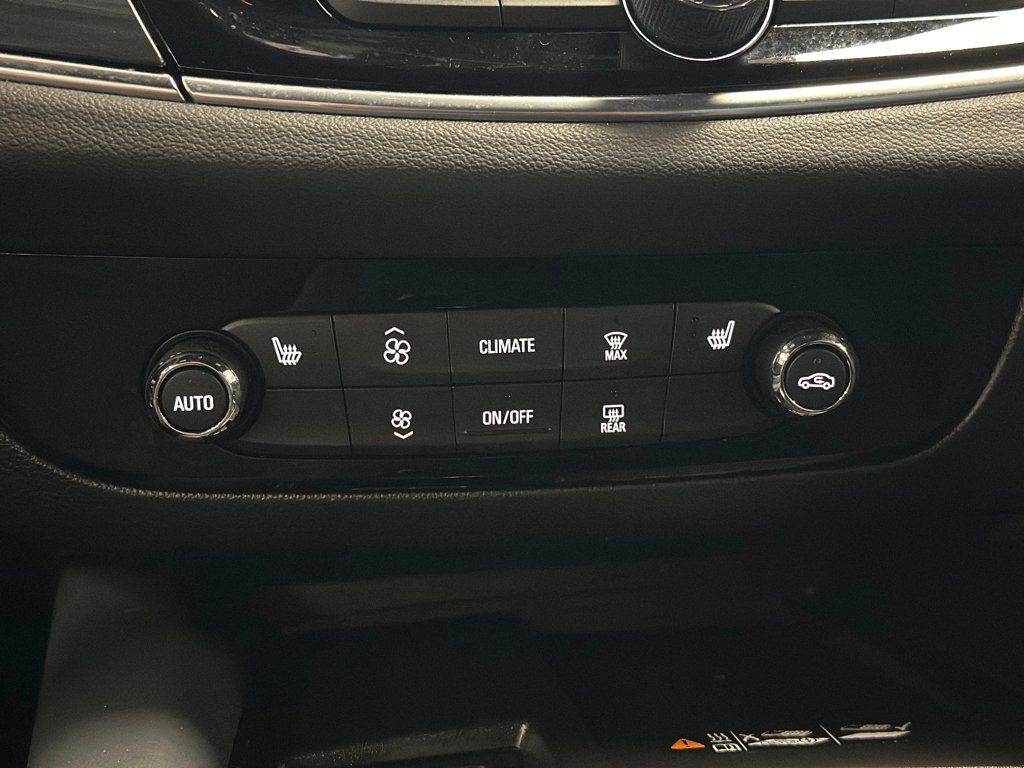 2022 Buick Enclave Essence photo 58