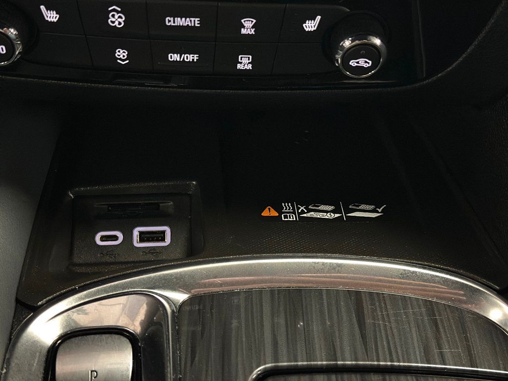 2022 Buick Enclave Essence photo 59