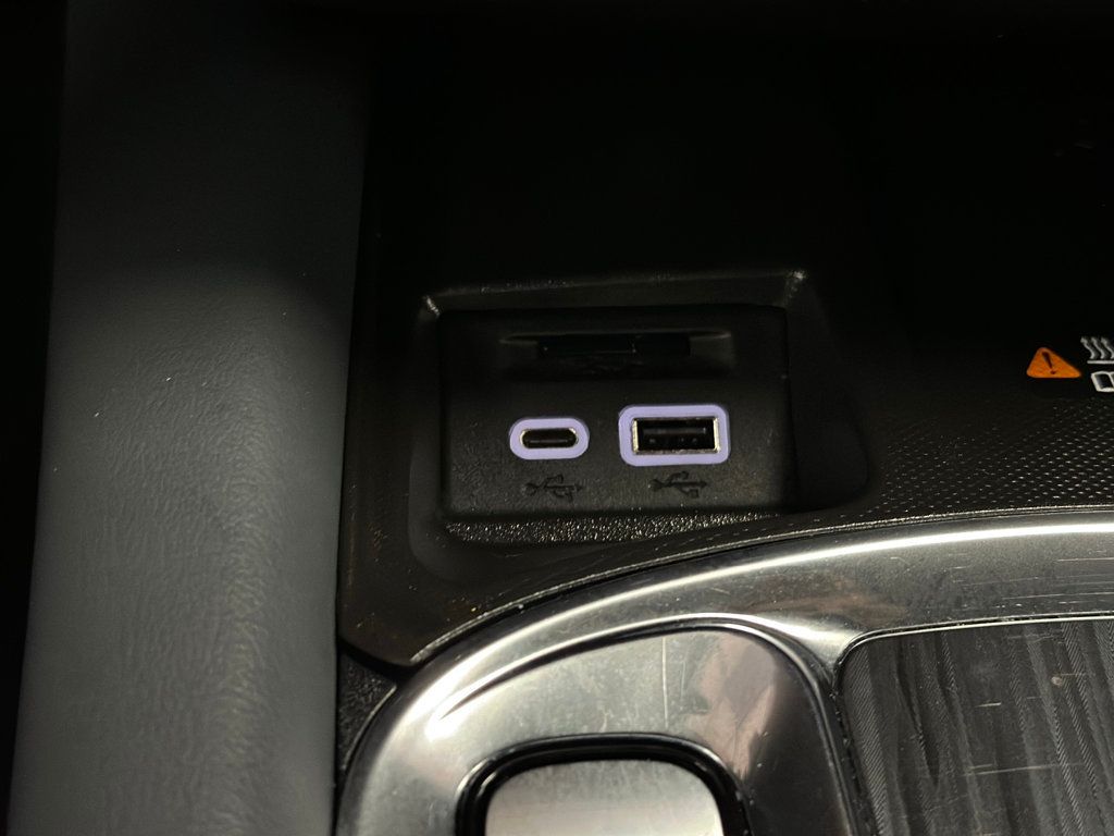 2022 Buick Enclave Essence photo 60