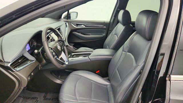 2022 Buick Enclave AWD 4dr Essence Sport Touring Edition - 22963357 - 17