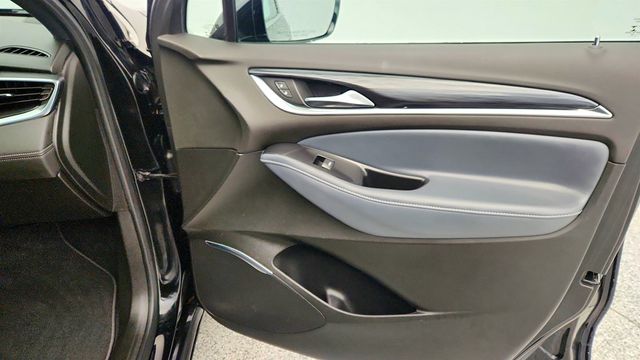 2022 Buick Enclave AWD 4dr Essence Sport Touring Edition - 22963357 - 24