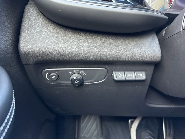 2022 Buick Envision FWD 4dr Essence - 22964268 - 19