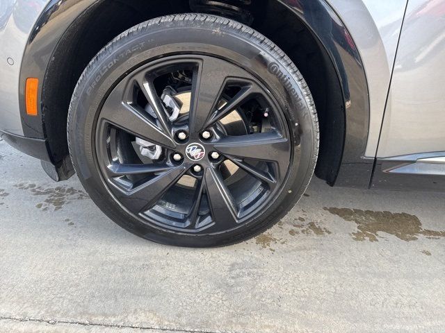 2022 Buick Envision FWD 4dr Essence - 22964268 - 23