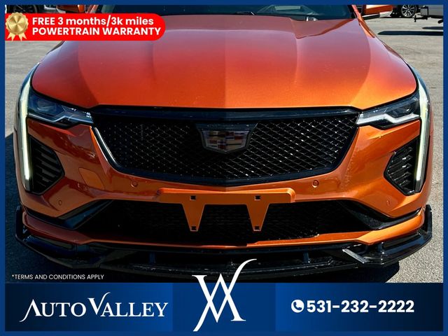 2022 Cadillac CT4 V-Series Sedan 4D - 23006010 - 10