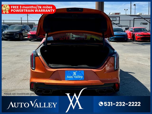 2022 Cadillac CT4 V-Series Sedan 4D - 23006010 - 39