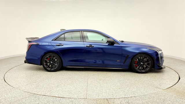 2022 Cadillac CT4-V 4dr Sedan Blackwing w/ Carbon Fiber 1 & 2 + Technology Packages - 23004866 - 3