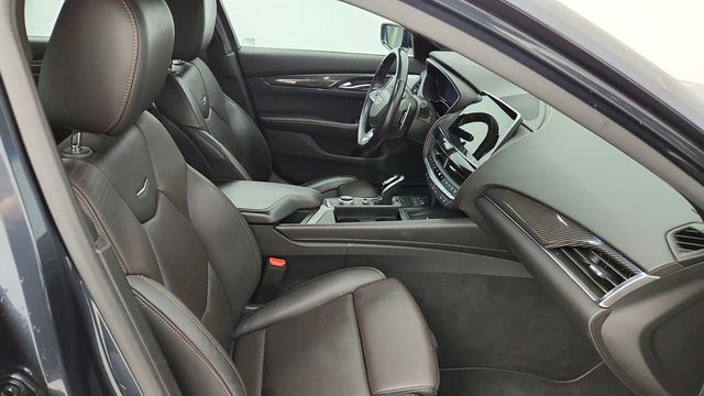 2022 Cadillac CT5-V AWD 4dr Sedan with Premium and Navigation Packages & 20'' Wheels - 22943381 - 23