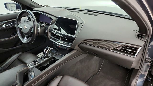 2022 Cadillac CT5-V AWD 4dr Sedan with Premium and Navigation Packages & 20'' Wheels - 22943381 - 24