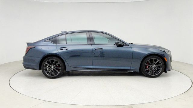2022 Cadillac CT5-V AWD 4dr Sedan with Premium and Navigation Packages & 20'' Wheels - 22943381 - 3