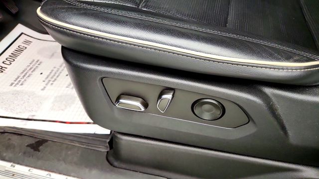 2022 Cadillac Escalade 2WD 4dr Premium Luxury - 23090341 - 11
