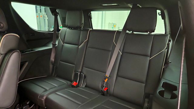 2022 Cadillac Escalade 2WD 4dr Premium Luxury - 23090341 - 22