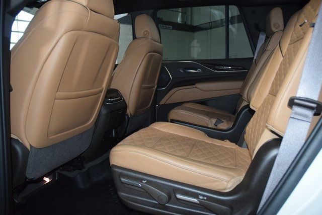 2022 Cadillac Escalade 4WD 4dr Sport - 22921829 - 44