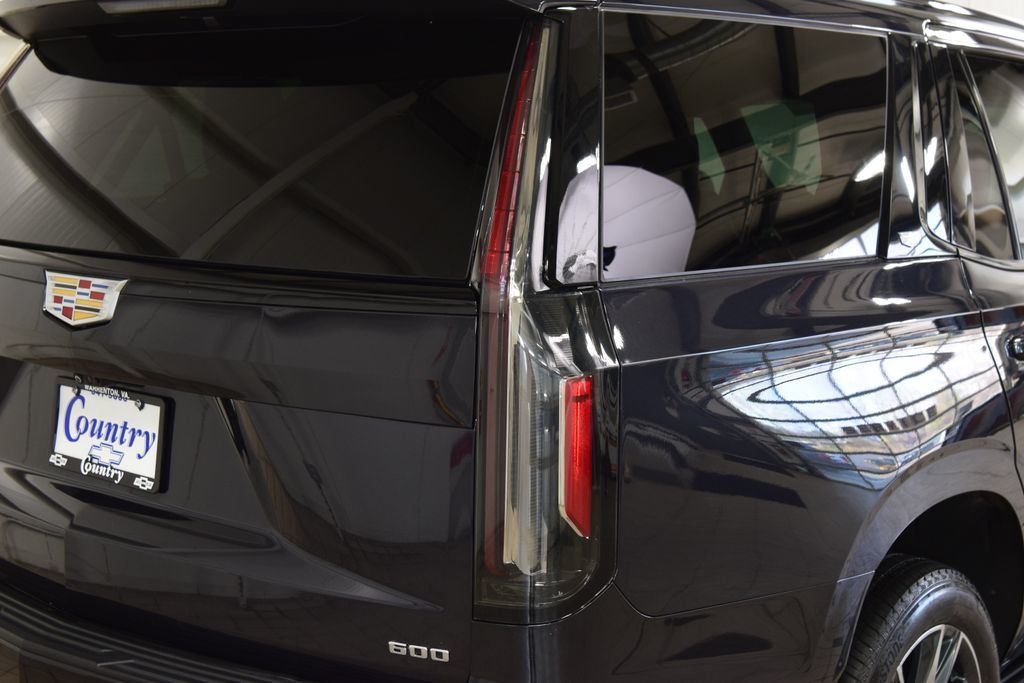 2022 Cadillac Escalade 4WD 4dr Sport - 22999056 - 17
