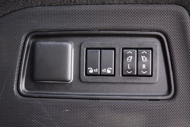 2022 Cadillac Escalade 4WD 4dr Sport - 22999056 - 23