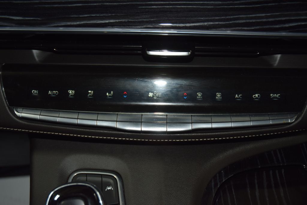2022 Cadillac Escalade 4WD 4dr Sport - 22999056 - 32