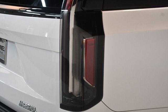 2022 Cadillac Escalade 4WD 4dr Sport - 23085943 - 16