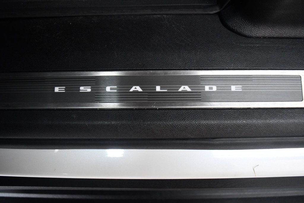 Cadillac Escalade photo 21