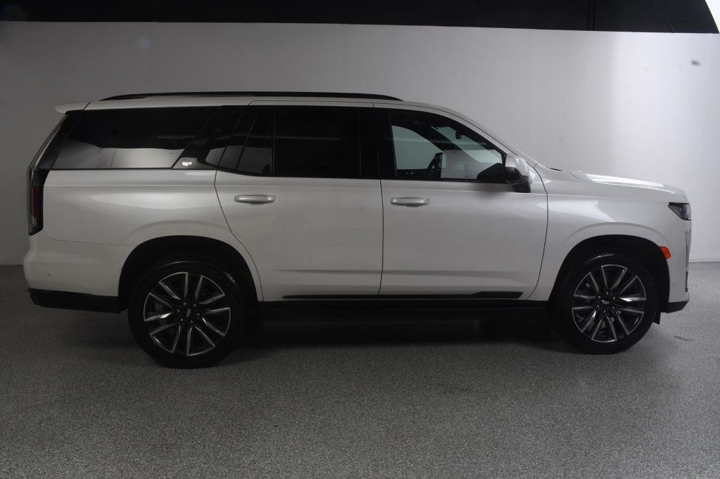 Cadillac Escalade photo 3
