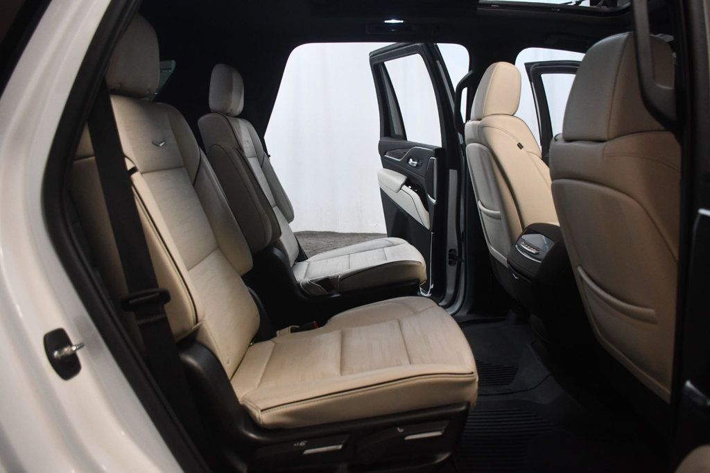 Cadillac Escalade photo 36