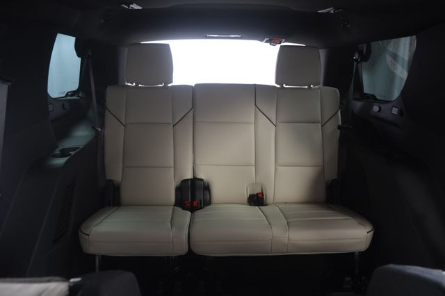 2022 Cadillac Escalade 4WD 4dr Sport - 23085943 - 37