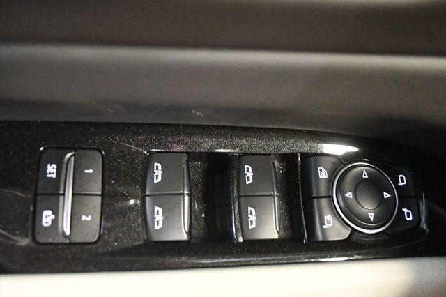 2022 Cadillac Escalade 4WD 4dr Sport - 23085943 - 74