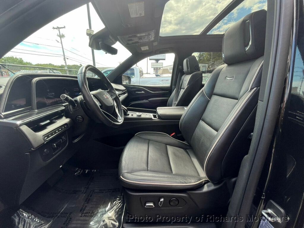 2022 Cadillac Escalade Sport photo 14