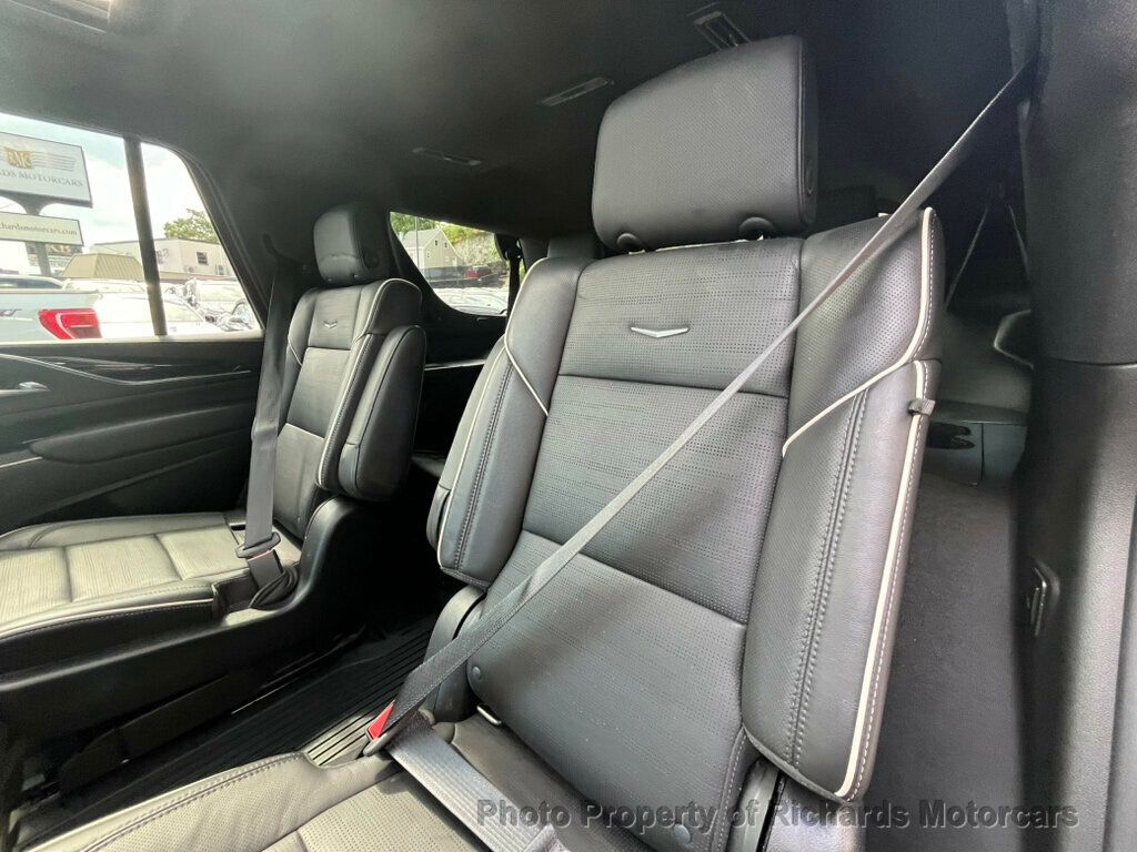 2022 Cadillac Escalade Sport photo 18