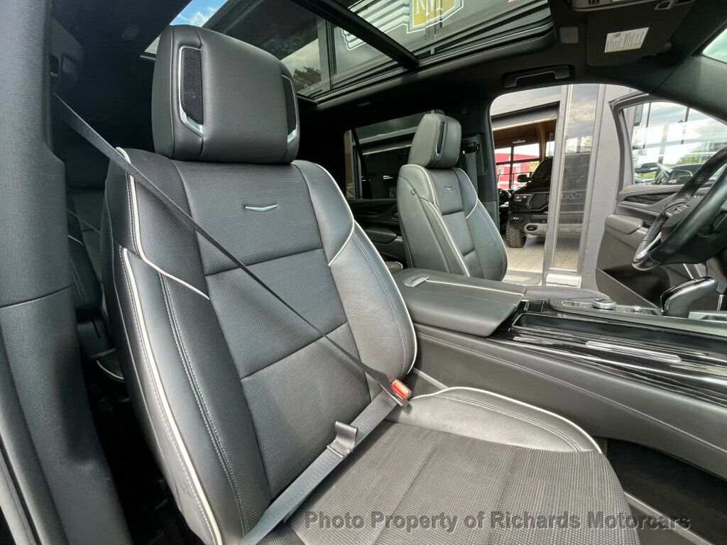 2022 Cadillac Escalade Sport photo 24