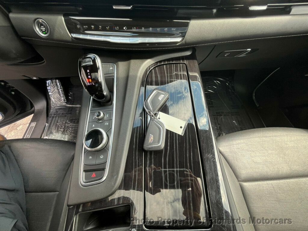 2022 Cadillac Escalade Sport photo 31