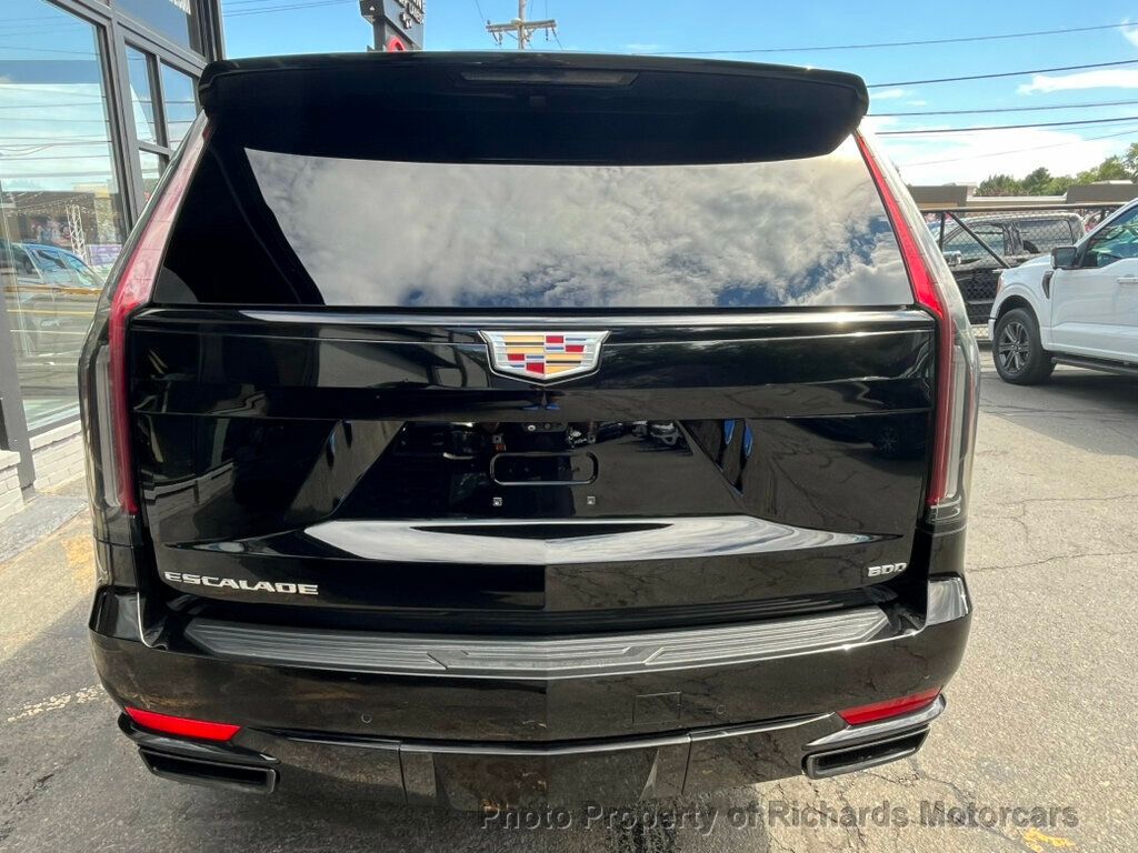 2022 Cadillac Escalade Sport photo 5