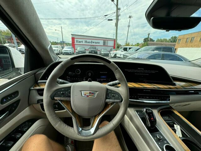 2022 Cadillac Escalade MSRP$111915/LuxuryPlatinum/4WD/NightVision/SuperCruise/PanoRoof - 22575694 - 22