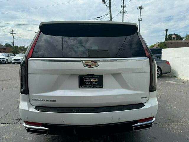 2022 Cadillac Escalade MSRP$111915/LuxuryPlatinum/4WD/NightVision/SuperCruise/PanoRoof - 22575694 - 3