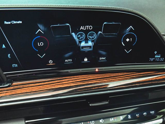 2022 Cadillac Escalade Premium Luxury - 23055737 - 17