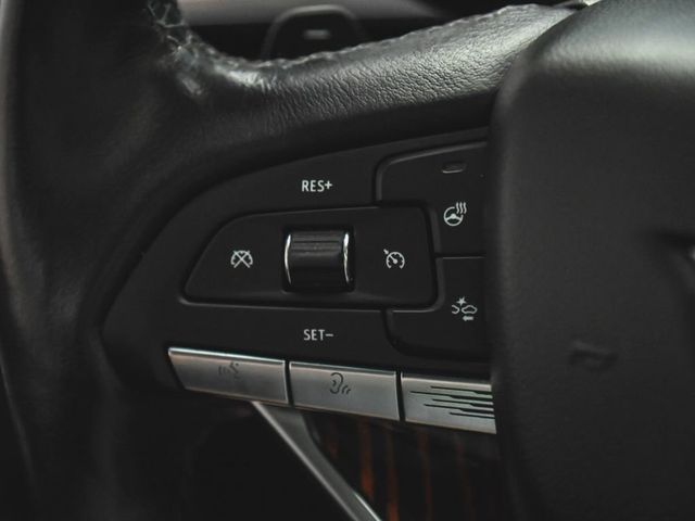 2022 Cadillac Escalade Premium Luxury - 23055737 - 24
