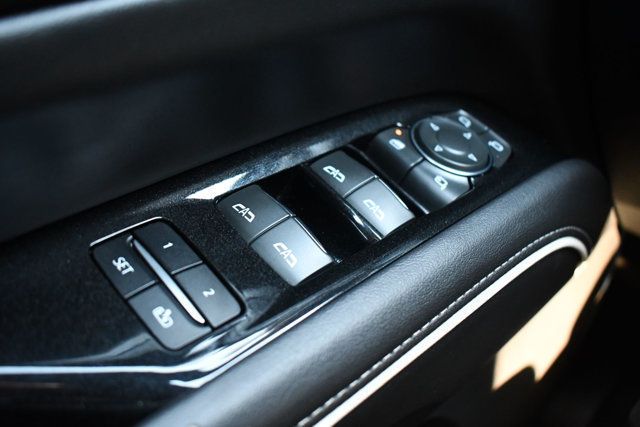2022 Cadillac Escalade ESV 4WD 4dr Premium Luxury - 23002694 - 17