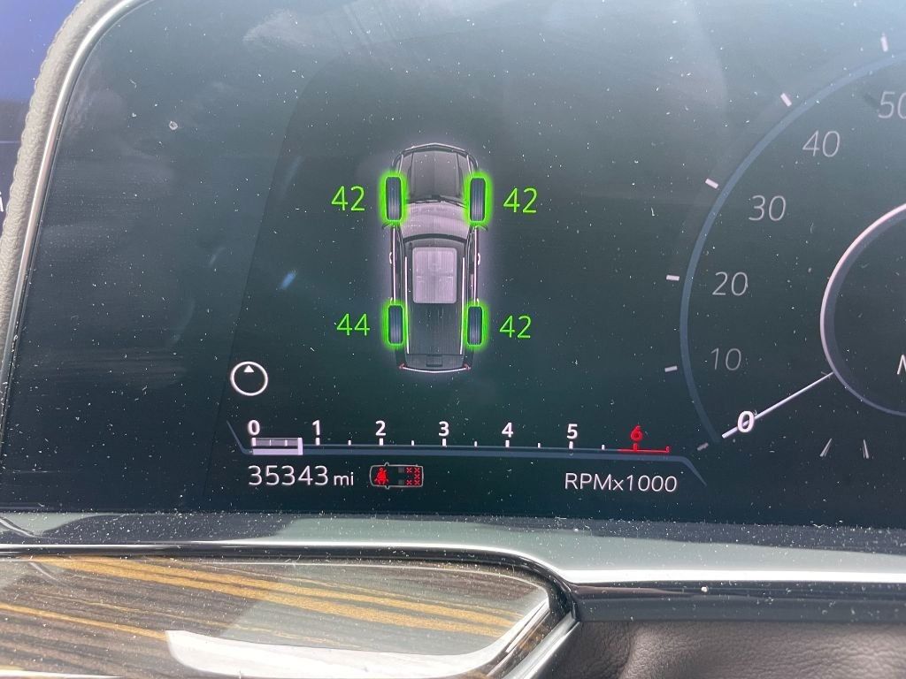 2022 Cadillac Escalade ESV 4WD 4dr Premium Luxury - 22946315 - 18