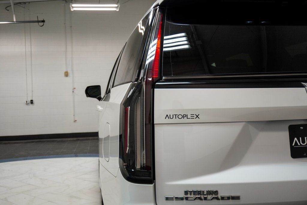 2022 Cadillac Escalade ESV Sport photo 13