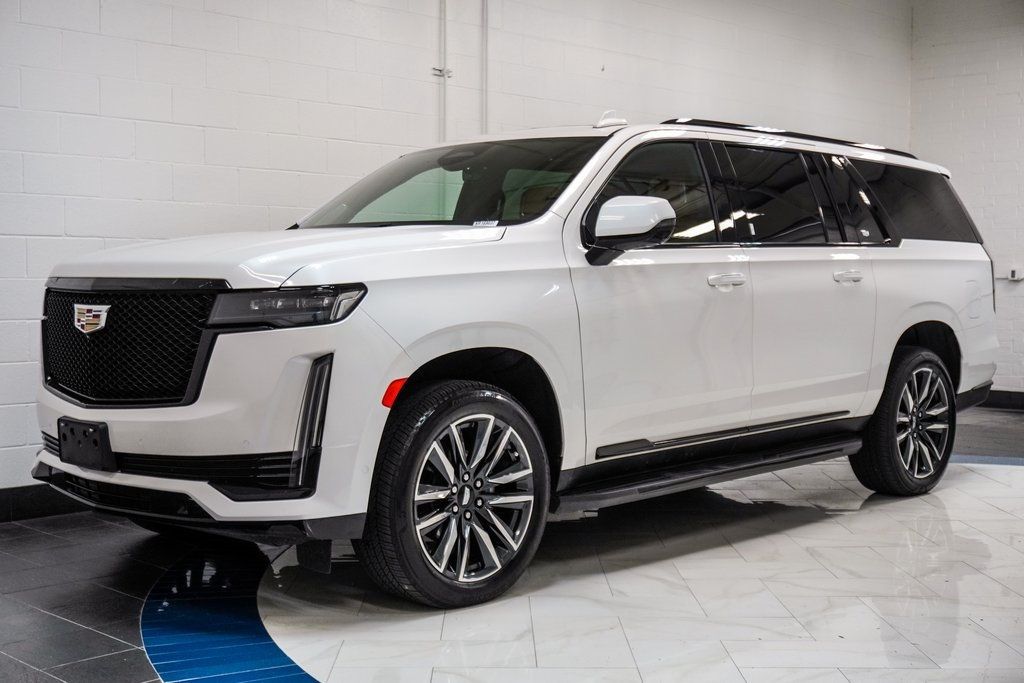 2022 Cadillac Escalade ESV Sport photo 3