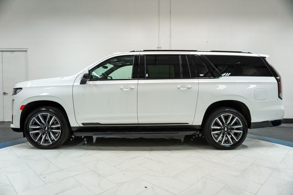 2022 Cadillac Escalade ESV Sport photo 7