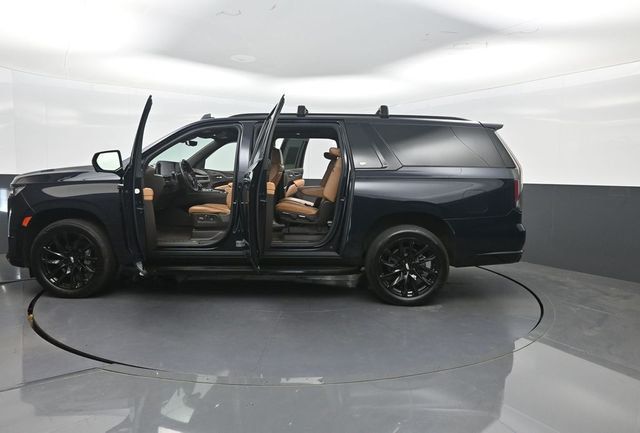2022 Cadillac Escalade ESV 4WD 4dr Sport - 23038675 - 44