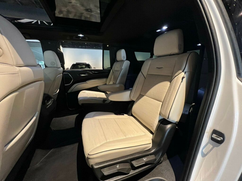2022 Cadillac Escalade ESV Sport photo 25