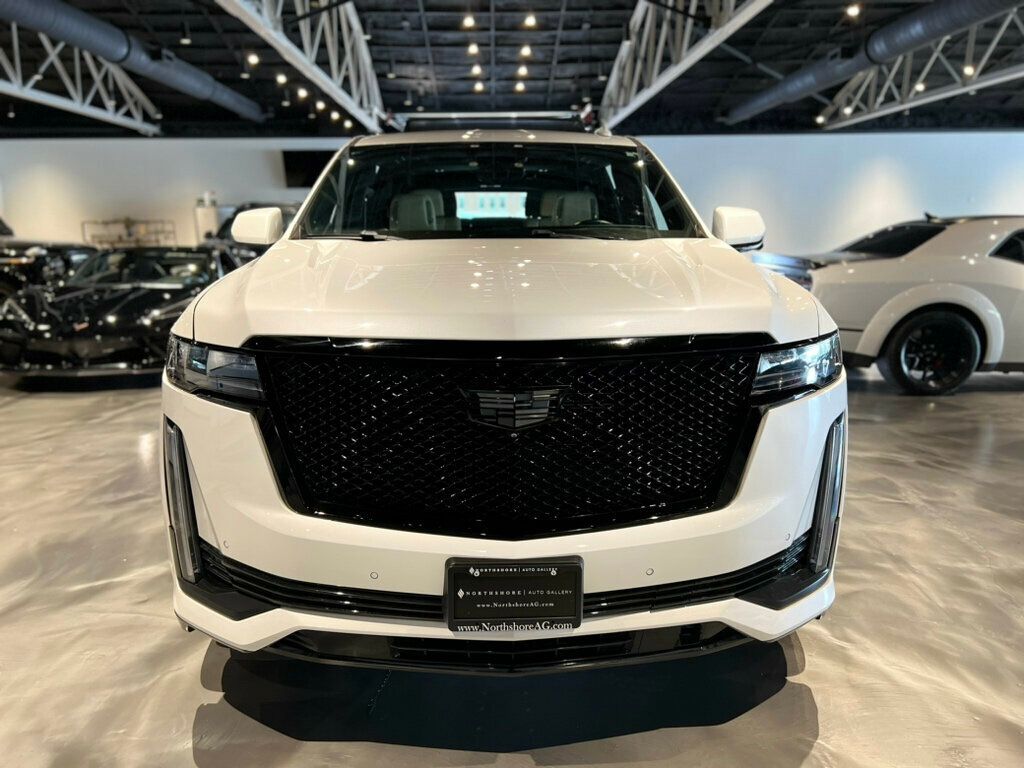 2022 Cadillac Escalade ESV Sport photo 8